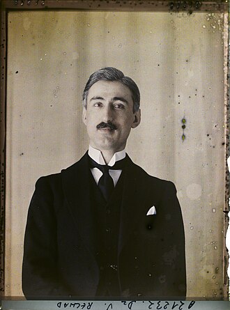 Nihat Reşat Belger