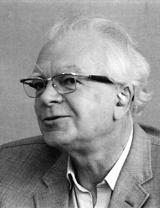 Peter Dennis Mitchell