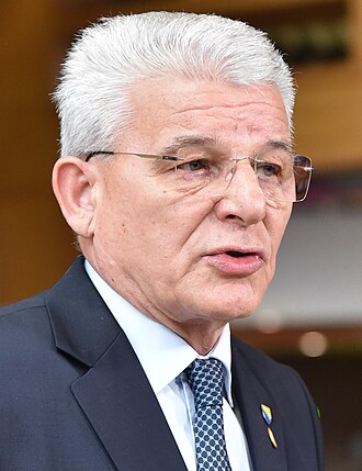 Šefik Džaferović