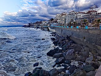 Düzce'nin Akçakoca ilçesinde akşam saatlerinde başlayıp sonraki gün sabah saatlerine kadar devam eden kuvvetli gök gürültülü sağanak yağış sonrasında meydana gel sel afeti sebebiyle 7 kişi hayatını kaybetti.