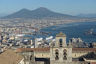 Napoli'de (İtalya) deprem: 10.000 kişi öldü.